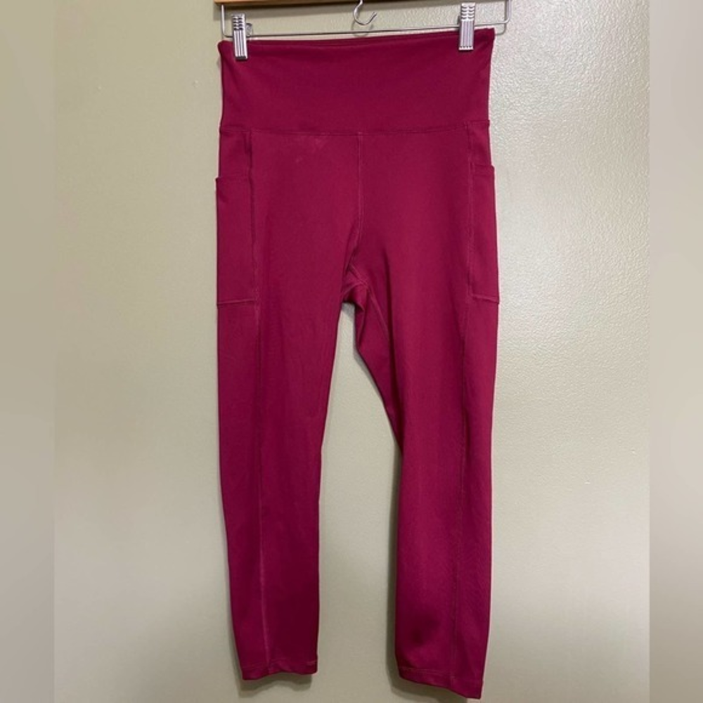 Bally Capri Leggings, Size M